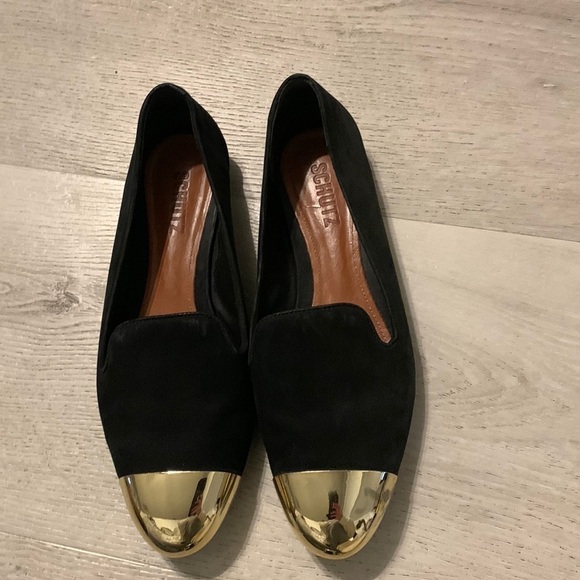 Schutz Shannon Black‎ suede Gold Cap Toe Loafer Flats Size 8.5 B flats - Picture 1 of 10